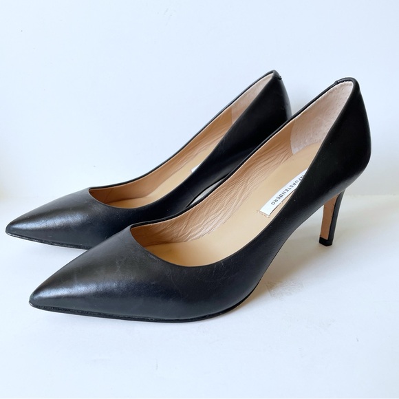 Diane Von Furstenburg DVF Pointed Toe Leather Heel Pumps Black Size 6.5 - Picture 1 of 6